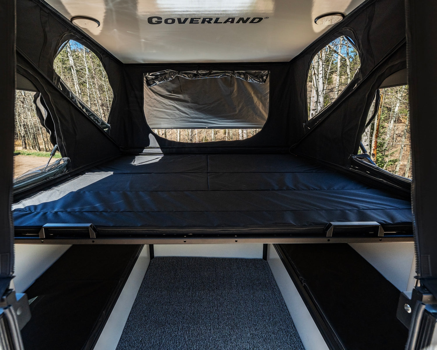Goverland Goat Pop-Up Slide-In Pickup Truck Camper