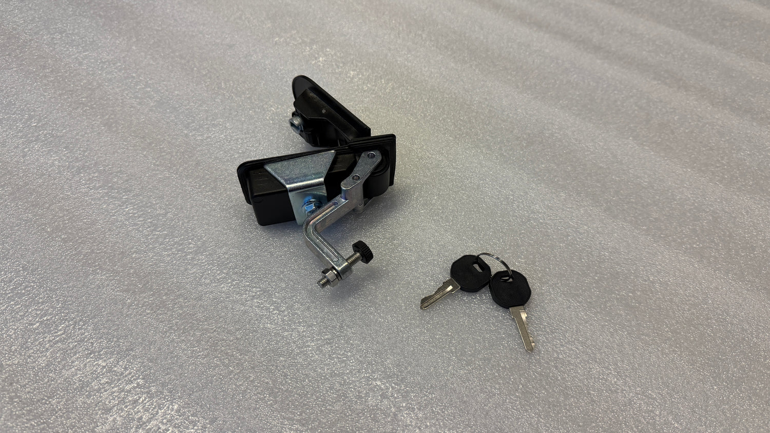 Replacement V2 Latch & Keys, WanderFox Den and Lair