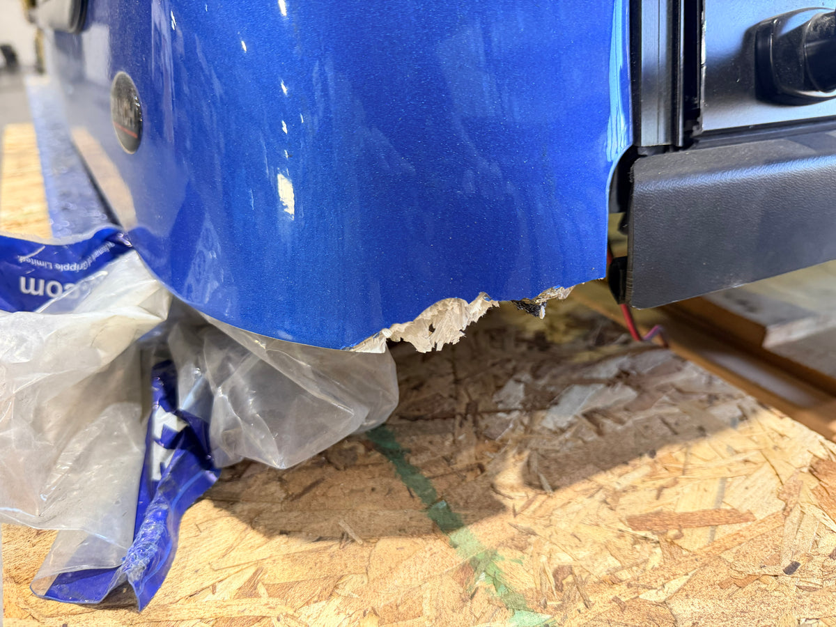 Outlet - Fiberglass High-Rise Topper - Jeep Gladiator, Blue - Scratch & Dent