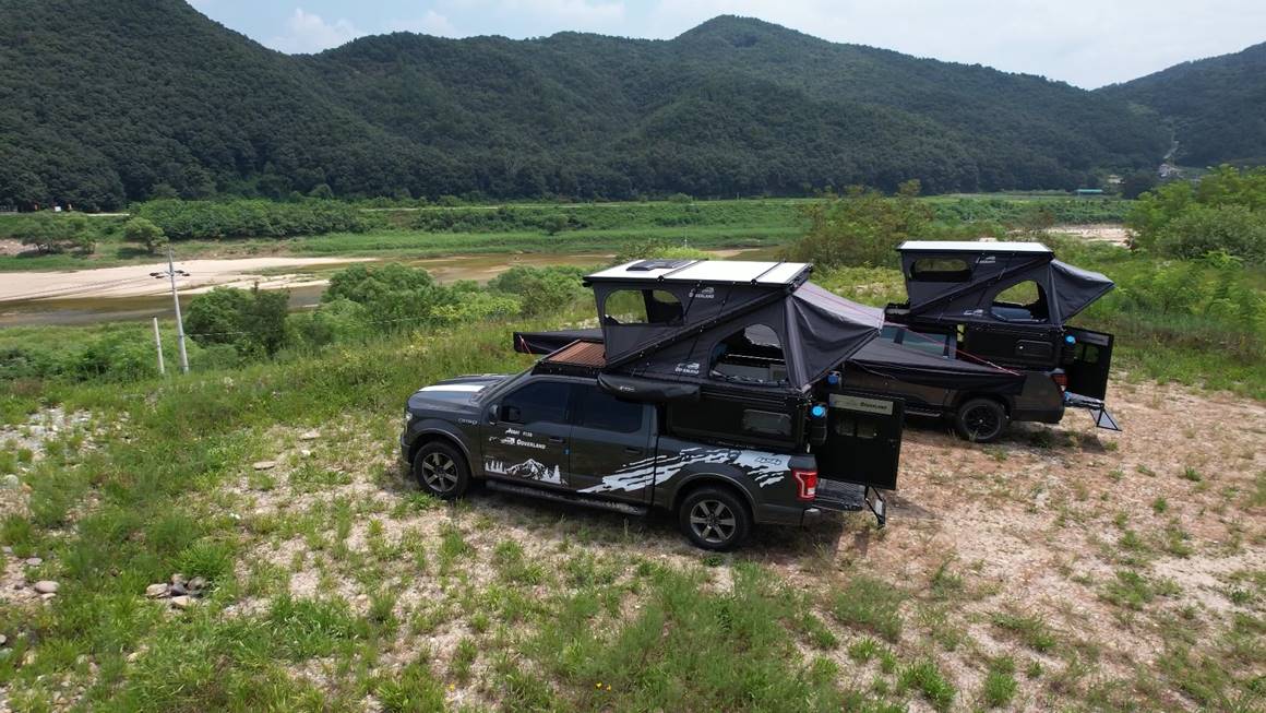 Goverland Goat Pop-Up Slide-In Pickup Truck Camper